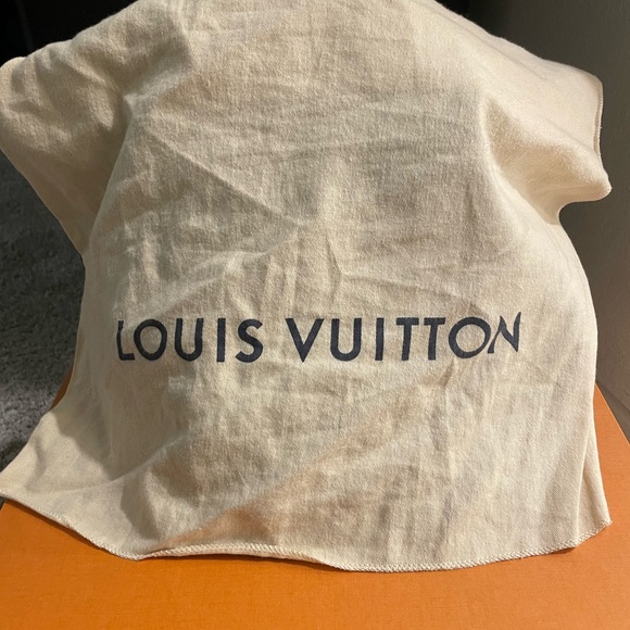 100% Authentic Louis Vuitton Montsouris PM Black Monogram Backback Bag with Box - Picture 3 of 8